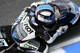 250cc Phillip Island Qualifiche: pole a sorpresa per De Rosa