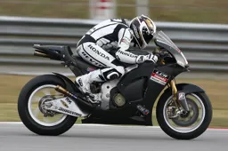 MotoGP: LCR Honda spiega come nasce una livrea di una GP