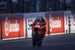 Moto2 Portimao-2, Prove 3: comanda Raúl Fernández, Gardner a +0.036