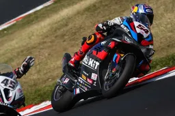 Superbike, Razgatlioglu applaude Rea: "Mi è mancato"
