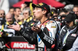 Superbike, Razgatlioglu: "Dicevano che con BMW la mia carriera sarebbe finita"