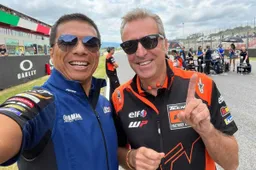 MotoGP, mercato piloti in subbuglio: RNF attende i 'saldi', Oliveira saluta KTM