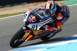 Red Bull Rookies Cup Jerez Gara 1: Viu beffa Sasaki