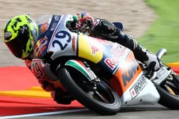 Red Bull Rookies Cup Aragon Gara 2: doppietta tricolore con Bastianini e Manzi