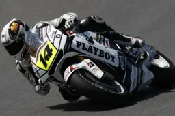 MotoGP: frattura di tibia e perone per Randy De Puniet