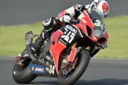 Superbike: Randy De Puniet con Crescent Suzuki per il 2015