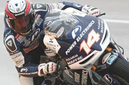 MotoGP Valencia Prove 2: De Puniet al top, pochi piloti in pista