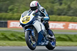 Superbike: Alex Lowes sostituirà Jonathan Rea a Brno