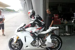 MotoGP: ufficiale, Jonathan Rea domani prova la Honda di Stoner