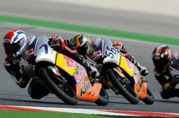 Red Bull Rookies Cup: 24 piloti iscritti per il 2012, quattro italiani