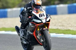Superbike: Red Devils Aprilia protagonista nei Test a Jerez
