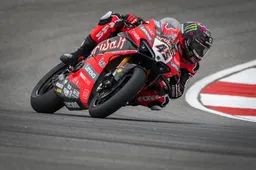 Superbike: Scott Redding, il finale di Gara 1 è stato un calvario