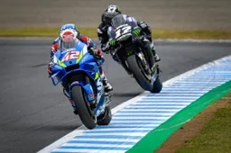 MotoGP, Alex Rins: "Perché Viñales non si è fermato subito?"