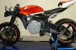 Tourist Trophy: una Honda ex-World Supersport nel TT Zero