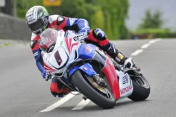 Tourist Trophy: stagione 2012 impegnativa per John McGuinness