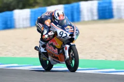 Red Bull Rookies Cup, Jerez: Yuki Kunii vince Gara 1