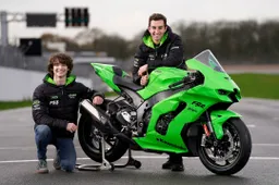 Rory Skinner e Lee Jackson con FS-3 Kawasaki per il 2021