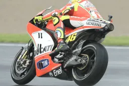 Valentino Rossi: "Troppi problemi, non siamo in grande forma"