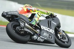 MotoGP: a Sepang i piloti sfidano la pioggia, classifica invariata