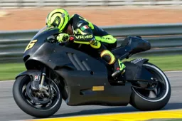 MotoGP: Domenicali "Per Rossi in Ferrari porte sempre aperte"