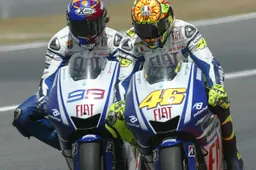 MotoGP: il duello Rossi Lorenzo di Barcellona momento 2009