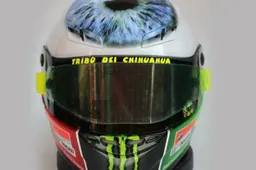 MotoGP: il casco di Valentino Rossi al Mugello 2011