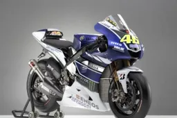 Yamaha MotoGP 2013: i nuovi colori di Lorenzo e Rossi