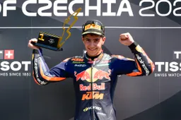 José Antonio Rueda già re della Moto3, e il record di Alonso non è un miraggio