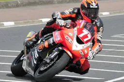 Road Racing: Ryan Farquhar pilota irlandese dell'anno 2012