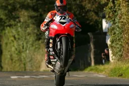 Road Racing: Ryan Farquhar correrà con Kawasaki del team MSS Colchester