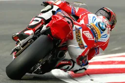 BSB: BMW Motorrad UK preannuncia novità per il 2015