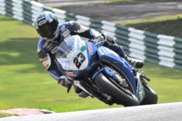 BSB Cadwell Park Prove 1: Ryuichi Kiyonari in testa