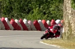 Corsedimoto TV: Rookie a chi? Luca Salvadori in salita accarezza i muri