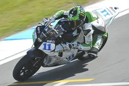 Supersport Donington Qualifiche 1: continua il dominio di Lowes