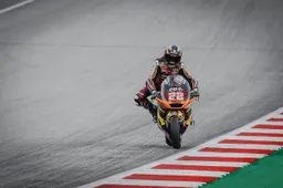 Moto2 Austria: riecco Sam Lowes in pole! Cadono Gardner e Bezzecchi