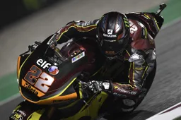 Moto2 GP Qatar: Assolo di Sam Lowes, Gardner e Di Giannantonio a podio