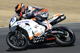 Supersport: Sam Lowes vince il Sunflower Trophy