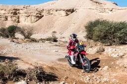 Dakar, tappa 6: successo di Daniel Sanders dopo l'interruzione
