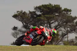 Superbike Australia Giugliano cerca due decimi,  Savadori sorprende