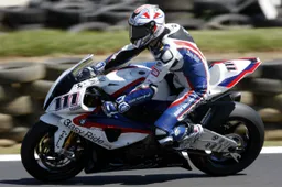 Superbike: Ruben Xaus sotto la lente di BMW