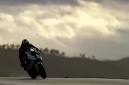 Superbike: prima giornata a Portimao bagnata dalla pioggia