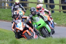 Scarborough Spring Cup: Guy Martin trionfa all'Oliver's Mount