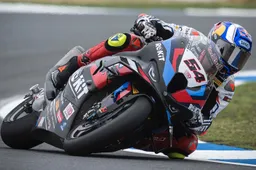Superbike Estoril: Toprak intanto si prende la pole, Petrucci beffato