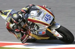 Moto2 Silverstone Prove 1: Scott Redding leader in casa