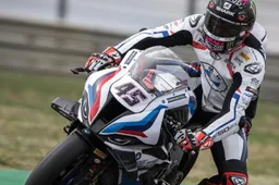 Superbike: BMW in grave difficoltà, arriva un altro aiutino