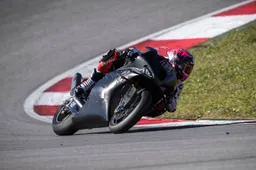 Superbike, la nuova BMW fatica: primi malumori per Scott Redding