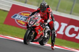 BSB Donington Gara 1: Scott Redding conquista la decima