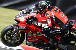 BSB Donington Gara 3: tris di Scott Redding ed è il nuovo leader