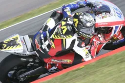 Moto2 Silverstone Warm Up: Redding 1°, pauroso incidente