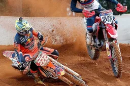 MXGP Portogallo: Gajser batte Cairoli dopo un grande duello!